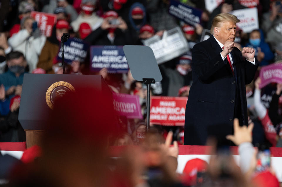 U.S. President Donald Trump hosts a Make America Great Again campaign rally at the Erie International Airport on Wednesday, Oct. 21, 2020 in Erie, PA. (Photo by Noah Riffe/Anadolu Agency via Getty Images)