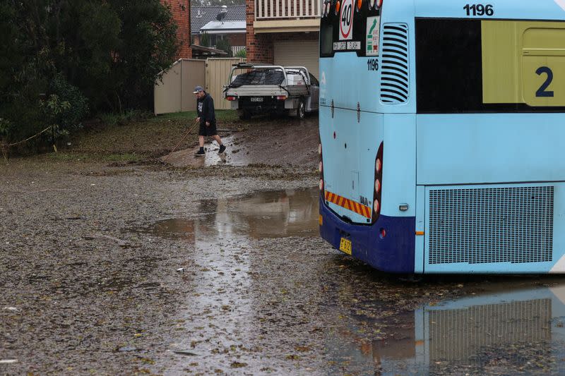 Flooding from heavy rains affects western suburbs in Sydney