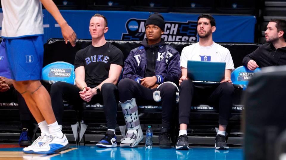 Duke’s Caleb Foster, center, watches during Duke’s practice at the Barclays Center in <a class="link " href="https://sports.yahoo.com/nba/teams/brooklyn/" data-i13n="sec:content-canvas;subsec:anchor_text;elm:context_link" data-ylk="slk:Brooklyn;sec:content-canvas;subsec:anchor_text;elm:context_link;itc:0">Brooklyn</a>, N.Y., Thursday, March 21, 2024. The Blue Devils face Vermont in the first round of the NCAA Tournament Friday. Ethan Hyman/ehyman@newsobserver.com