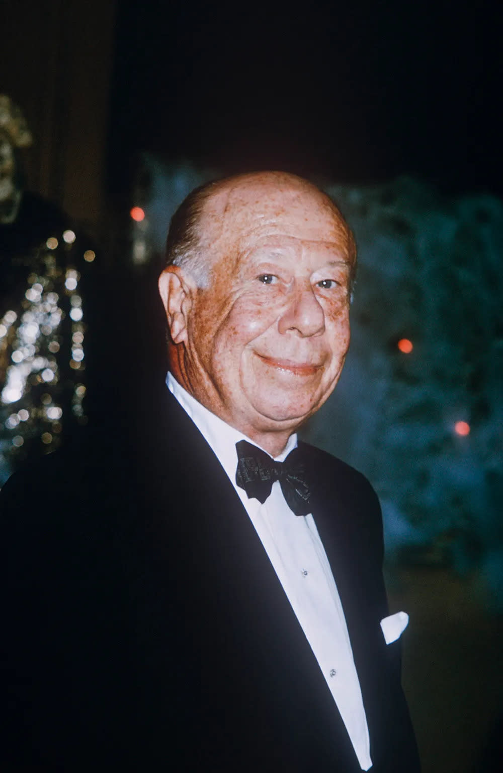 Bert Lahr in a tux smiling