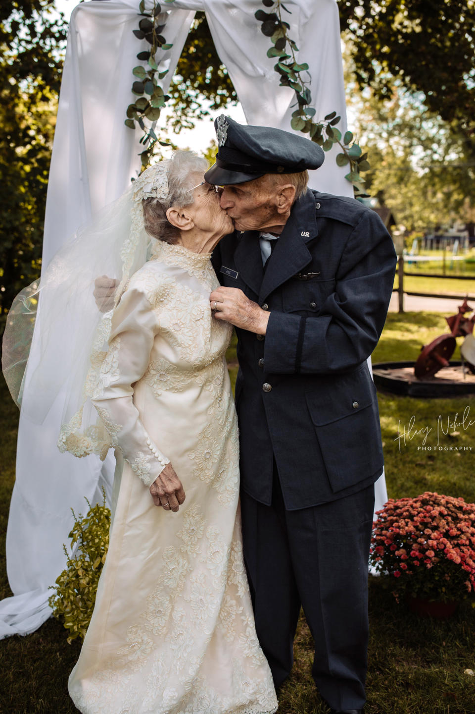 Frankie King, 97, and her husband, Royce, 98, celebrated their 77th anniversary with an impromptu wedding photo shoot in September. (Courtesy Hilary Michelson / St. Croix Hospice)