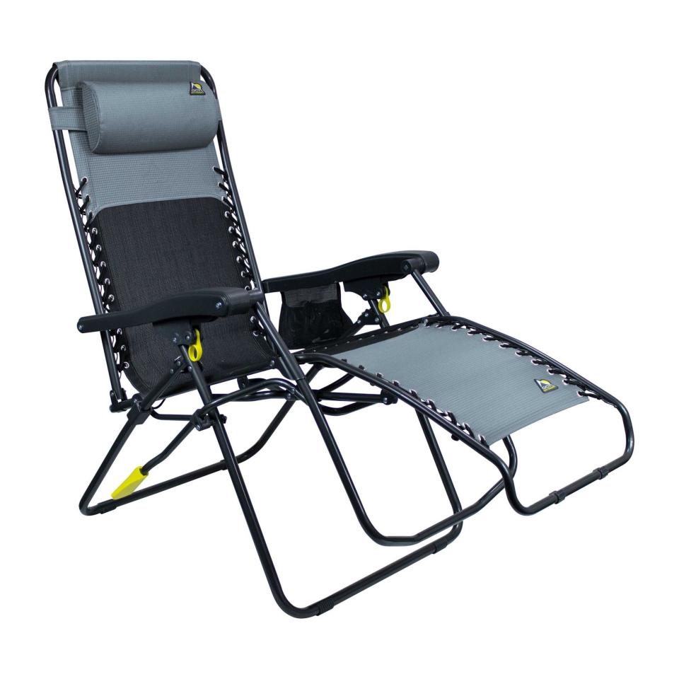 13) GCI Outdoor Zero Gravity Chair