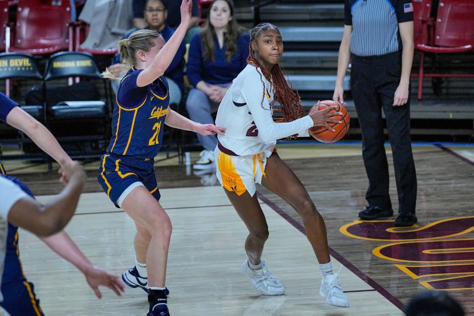 Journey Thompson (22) of the Arizona State Sun Devils looks to pass as the Devils face UC Berkeley at Desert Financial Arena on Jan. 28, 2024, in Tempe.