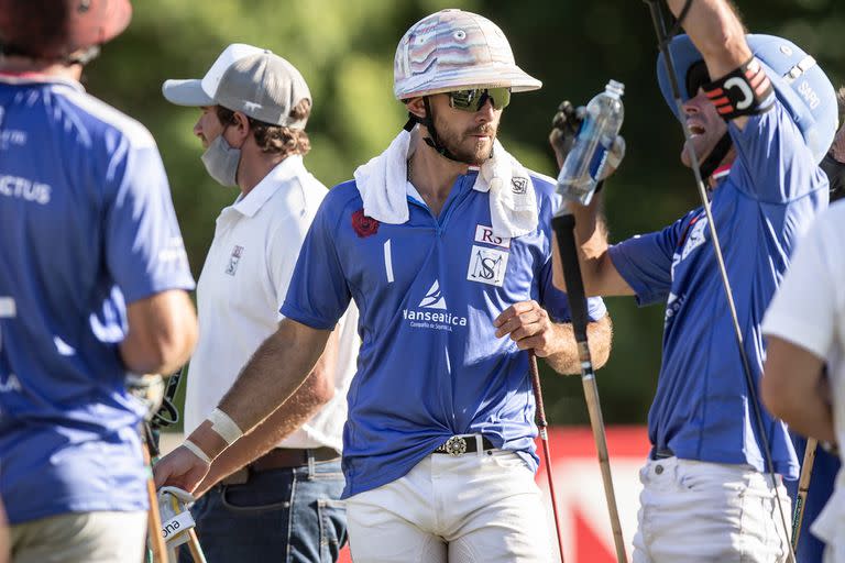 Un desgarro en un tendón del codo derecho marginó a Facundo Sola de lo que transcurrió de esta temporada de polo; este sábado el cordobés debutará en la Triple Corona 2021, por RS Murus Sanctus, frente a La Irenita por el Abierto de Hurliingham.