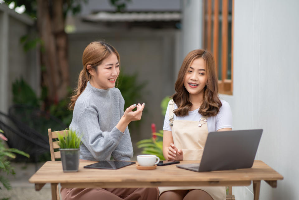 Les conseillers financiers étudiants expliquent pourquoi ils ont décidé d'entrer dans l'industrie.  (PHOTO : Getty Creative)