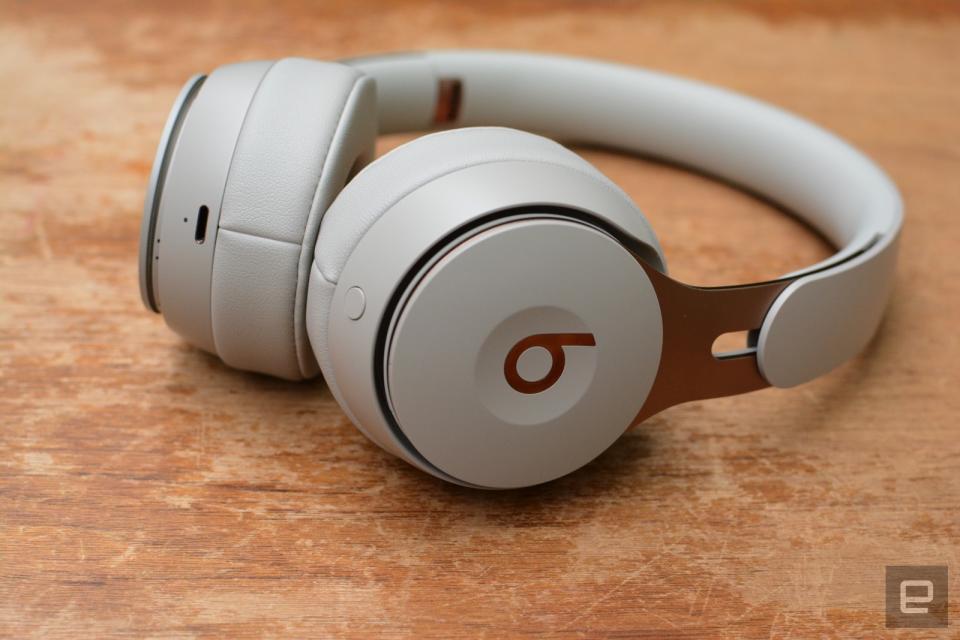 Beats trades comfort for solid noise cancellation on its best headphones yet, but the handy features might convince you to give them a try anyway. 