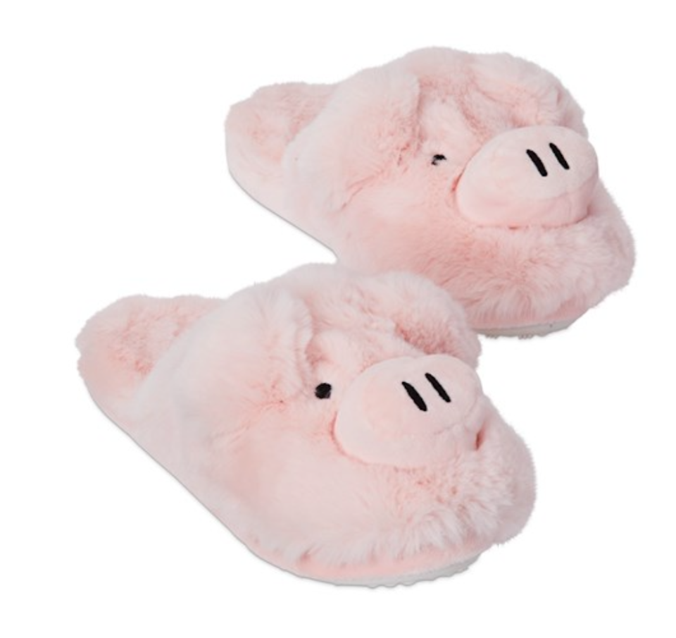 pig-shaped slippers