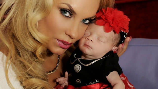 Coco Austin's Daughter Twerks In Controversial Christmas Video
