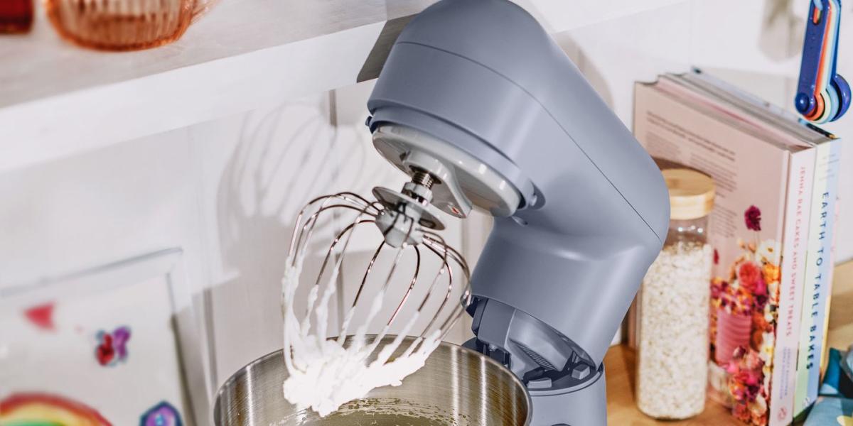 Is Walmart Giving Away KitchenAid Mixers for $2 on Facebook?