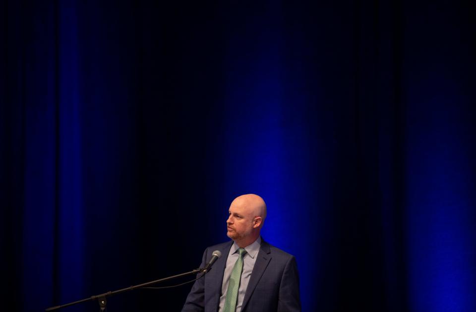 Jonathan Howe, who served as interim president/CEO of the SBC Executive Committee, addresses committee members at a February meeting. Howe will transition back into a vice president role with Jeff Iorg's permanent appointment as the committee's highest-ranking employee.