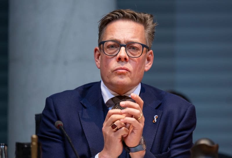 Konstantin von Notz, Chairman of the Parliamentary Control Committee, waits for the start of a public hearing at the German Bundestag. Monika Skolimowska/dpa