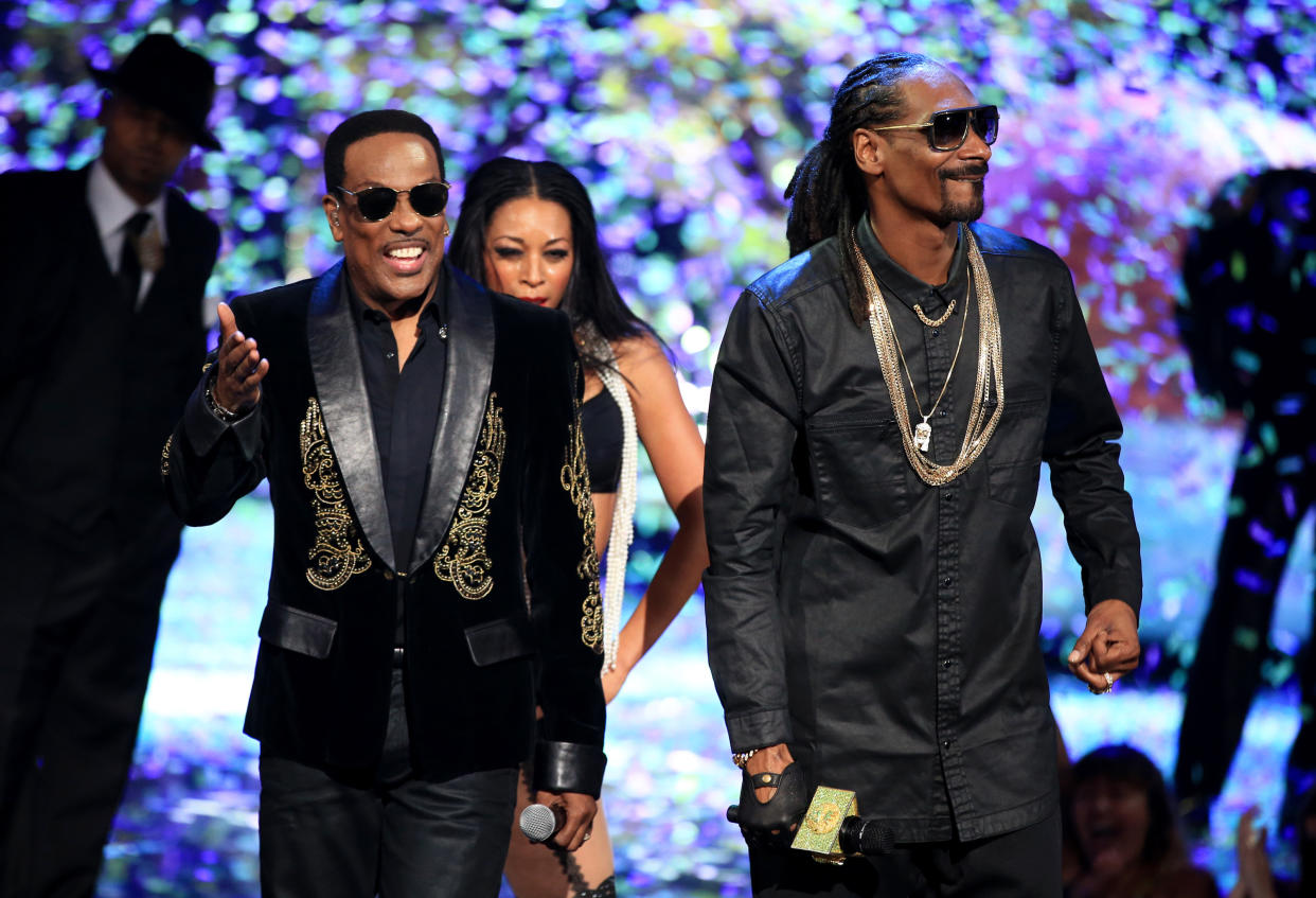 Charlie Wilson and Snoop Dogg perform.