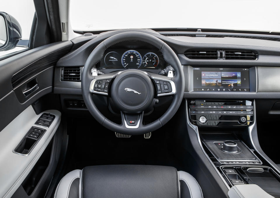 2018 Jaguar XF S Sportbrake (Credit: Jaguar)