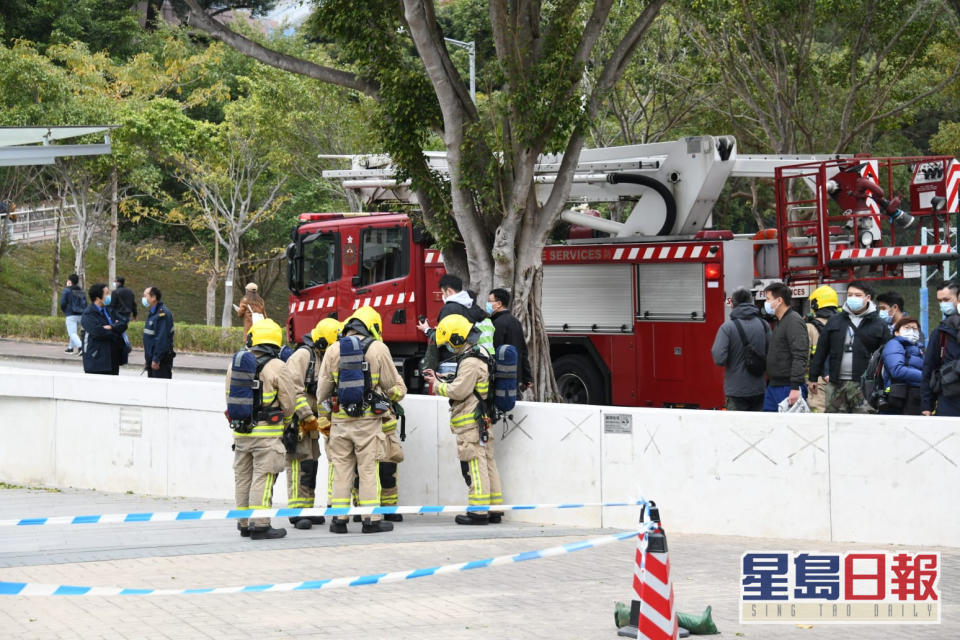 消防及警員到場。