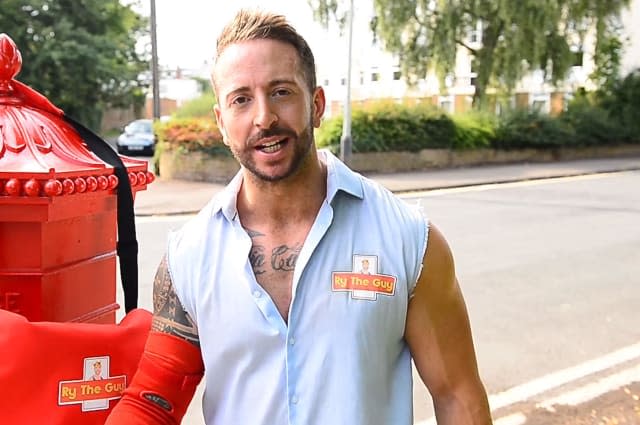 Meet the postie with some serious wrestling moves