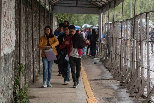 Revisión de exámenes en las instalaciones de la UNAM