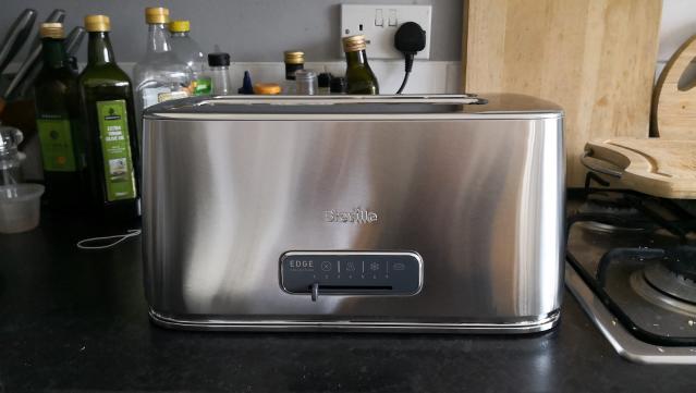 Breville A Bit More 4-Slice Long Slot Toaster + Reviews