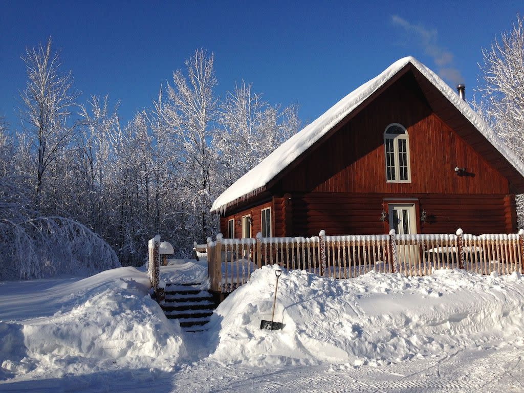 Ponderosa Pine Log Cabin