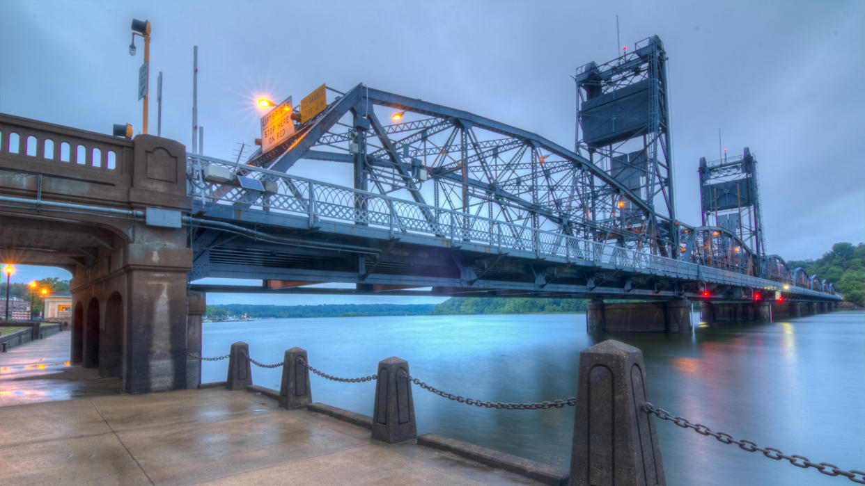 Still water Lift Bridge, StCroix River Bridge at Still water, Mn/DOT Bridge #4654, and Wis/DOT Bridge #M-61 is a crossing the St Croix River between Still water, Minnesota, and Houlton, Wisconsin.