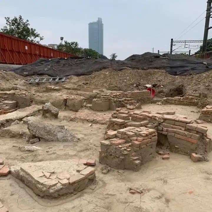 台南鐵路地下化工程，施工4年多來共發現多達19處遺跡。   圖：取自台南式臉書