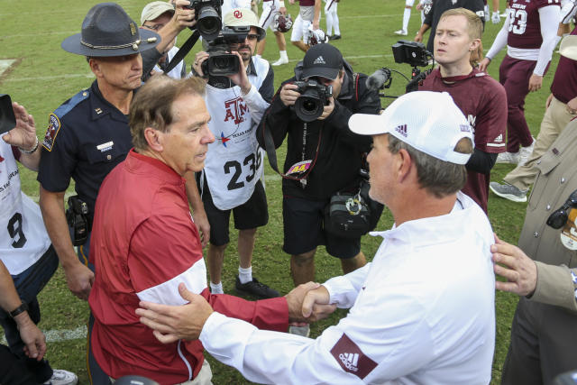 Oct 12, 2019; College Station, TX, Alabama Crimson Tide head coach Nick Saban and Texas A&amp;M Aggies head coach Jimbo Fisher shake hands at the conclusion of a game. Photo: John Glaser-USA TODAY Sports