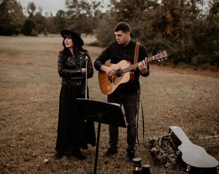 Jessie James and Patrick Thorne to perform live a Little Village &amp; Finns&#xa0; March 4.