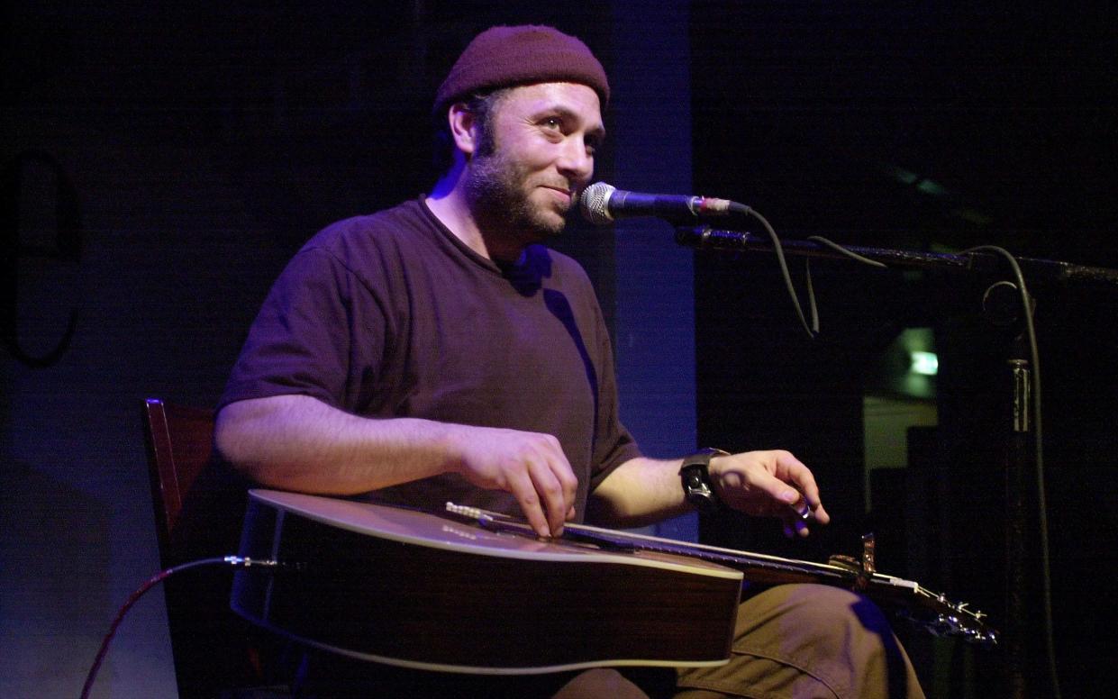 Kelly Joe Phelps at the Jazz Cafe in London in 2002 - Tabatha Fireman/Redferns