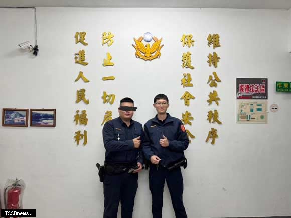 基隆市警察局第三分局八堵分駐所警員蘇昱鴻在所執勤遭簡姓男子駕小貨車撞傷送醫不治。（記者趙智偉翻攝）