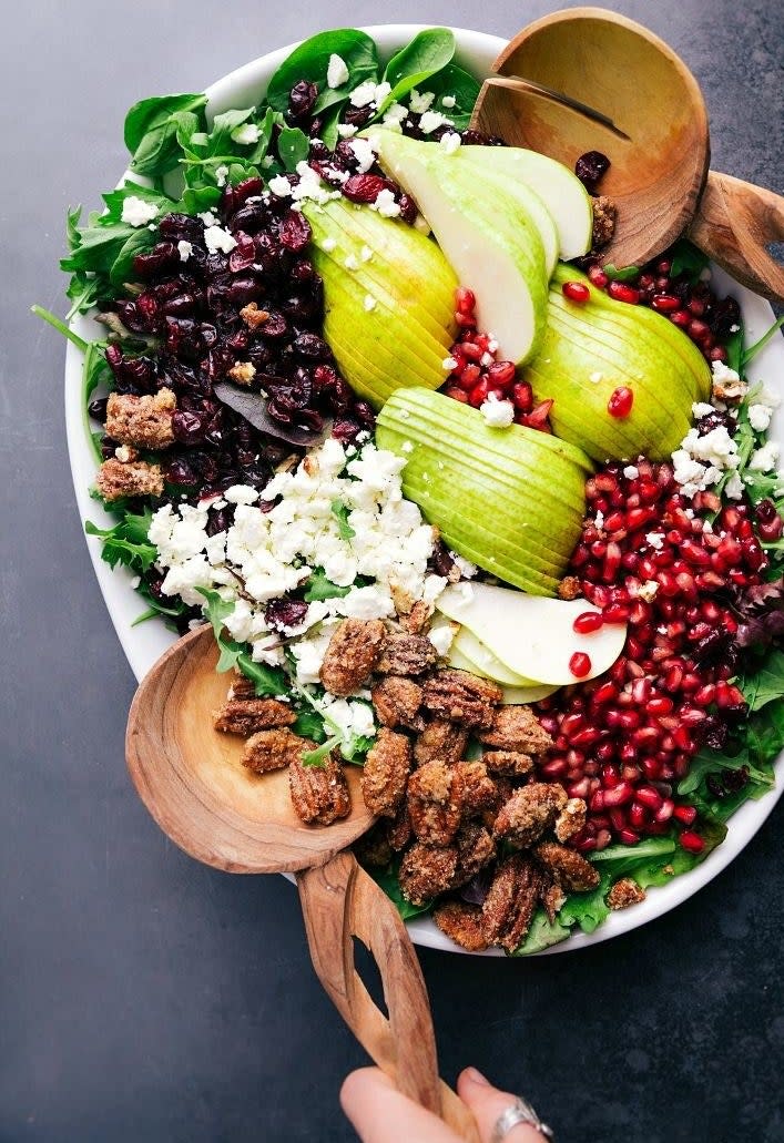 Pear and pomegranate salad with walnuts and cheese