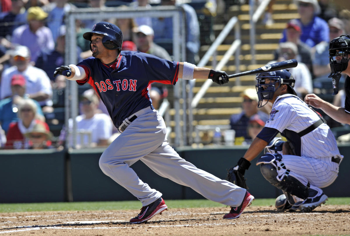 Shane Victorino breaks down in tears talking about emotional walk-up song  following trade from Red Sox – New York Daily News