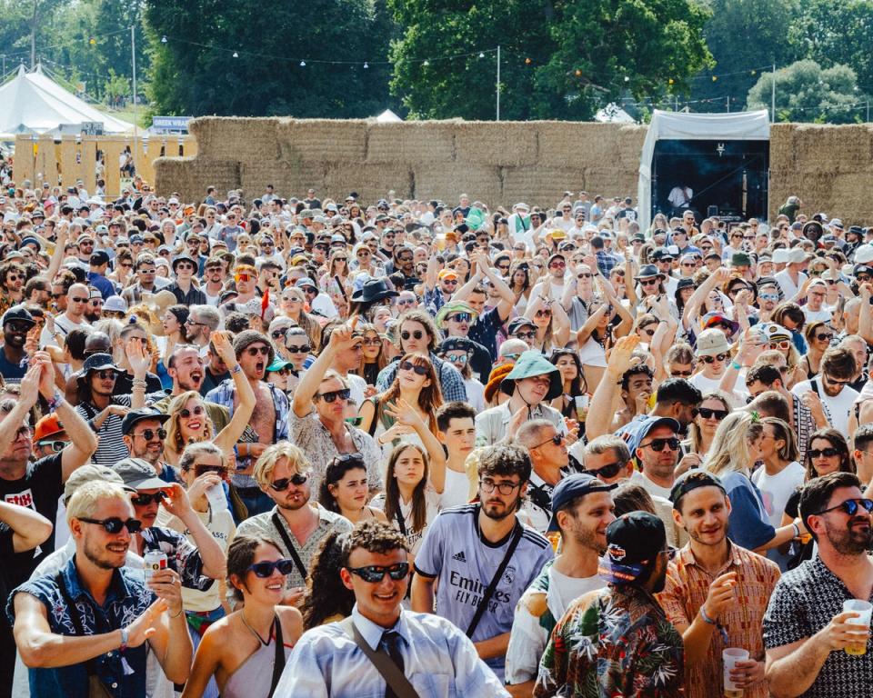 Crowds in Rhythm Corner (Perry  Gibson)