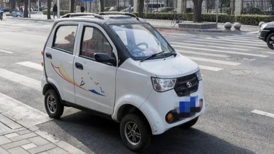 老頭樂是中國大陸的一種低速電動車。（圖／翻攝自@紹興網　微博）