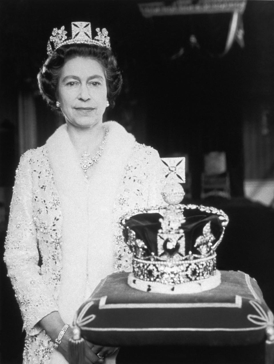 1978: Her Majesty Queen Elizabeth II of England with the Imperial State Crown.