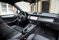 <p>2020 Porsche Macan Turbo</p>