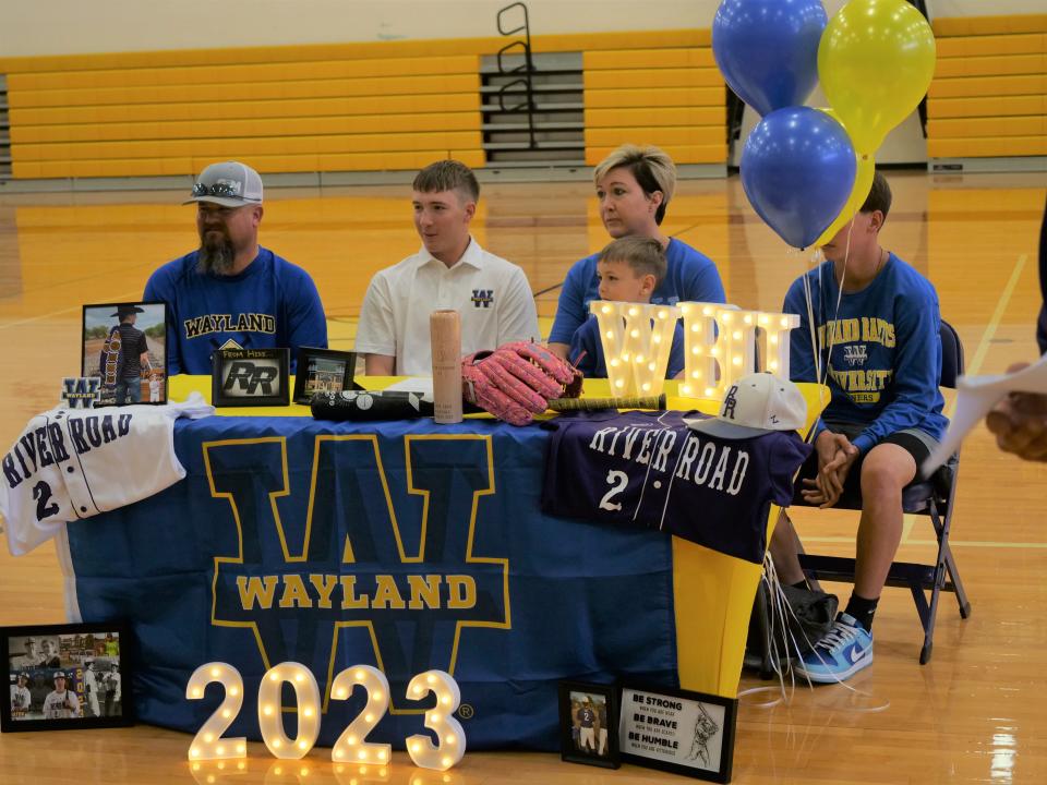 River Road's Keaton Cockrum (second from left) signed to play baseball with Wayland Baptist on Tuesday, May 23, 2023 at River Road High School