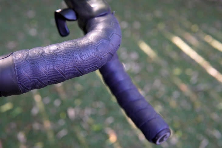 Ergon-Allroad-Review--BT-Allroad-tape-review-texture-detail