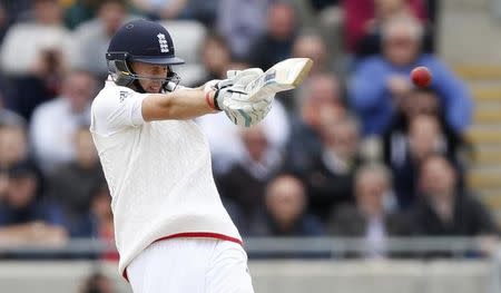 Cricket - England v Australia - Investec Ashes Test Series Third Test - Edgbaston - 30/7/15 England's Joe Root in action batting Action Images via Reuters / Carl Recine Livepic