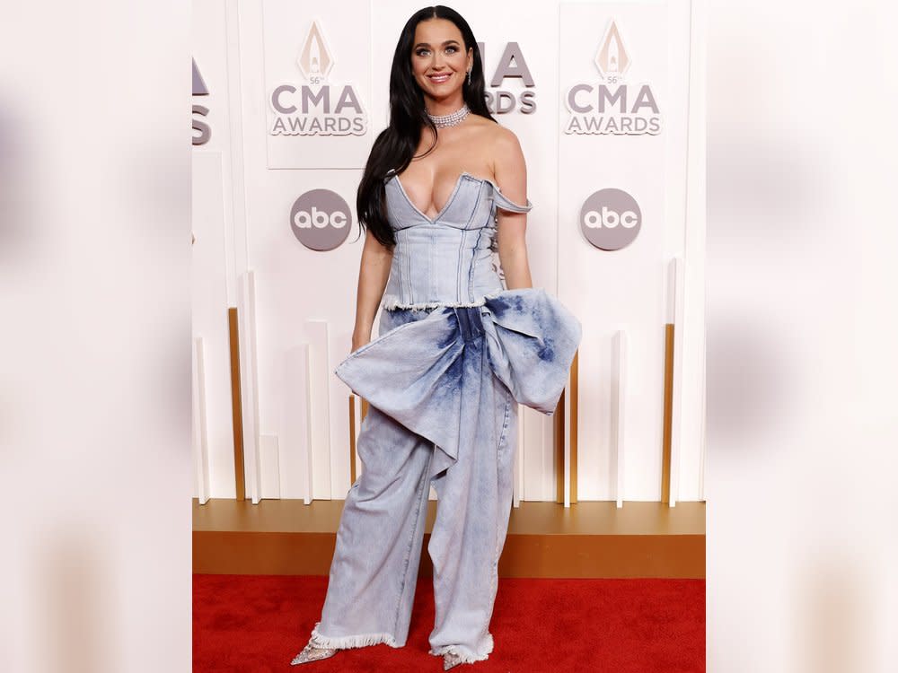 Katy Perry im Denim-Look auf den 56. Country Music Awards in Nashville. (Bild: imago/UPI Photo)