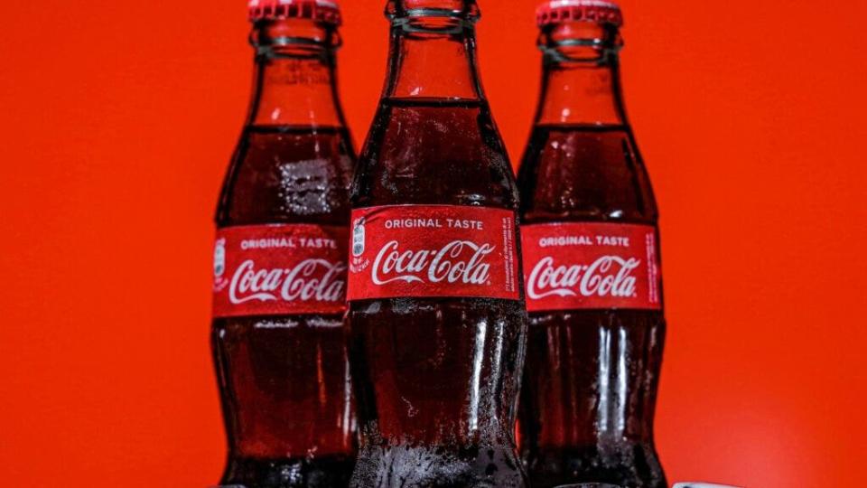 How To Earn $100 Per Month From Coca-Cola Stock