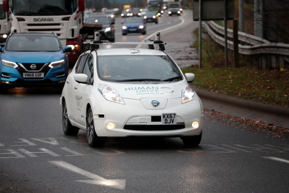 英國政府與企業聯手，NISSAN Leaf成功以自動駕駛穿越370公里路程