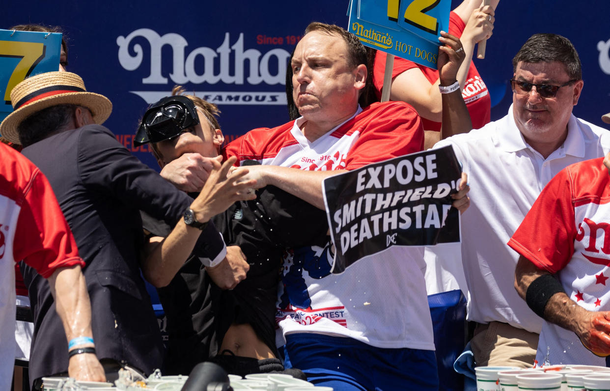 Joey Chestnut (Yuki Iwamura / AFP - Getty Images)