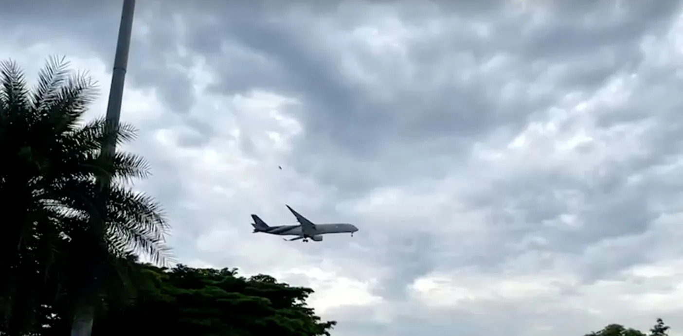 Singapore Airlines Flight SQ321 prior to the emergency landing. (Reuters)