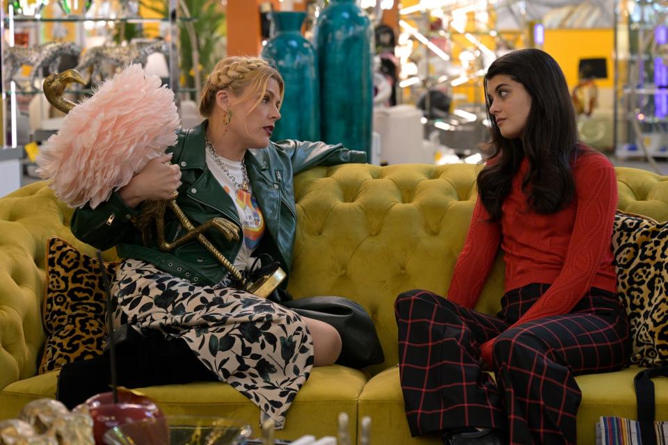 BUSY PHILIPPS, SOFIA BLACK-D’ELIA