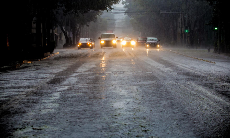 FOTOS | Granizo sorprende a la CDMX y Tlaxcala