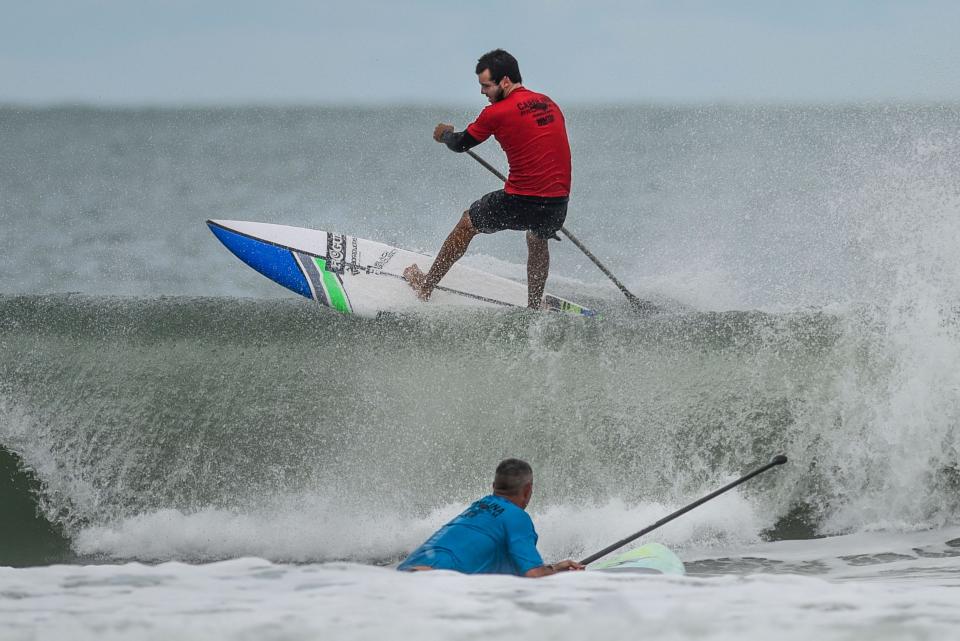Mo Freitas competes during the Carolina Pro-Am SUP Championship finals at Wrightsville Beach in 2019.
