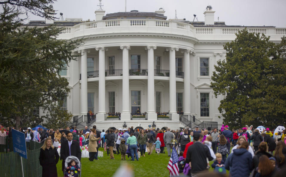 <p>Guests arrive for the annual White House Easter Egg Roll on the South Lawn of the White House in Washington, Monday, April 2, 2018. (Photo: Pablo Martinez Monsivais/AP) </p>