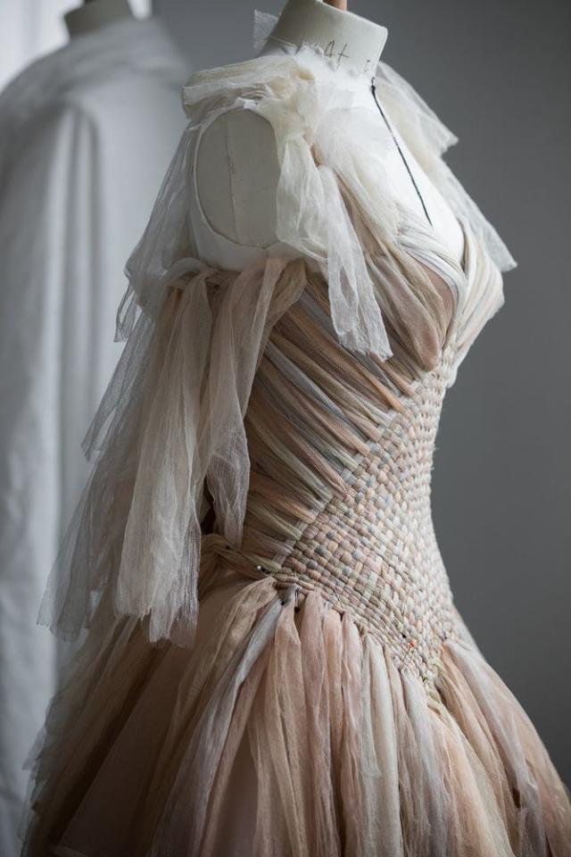 This Dior Couture Dress Took 450 Hours to Make