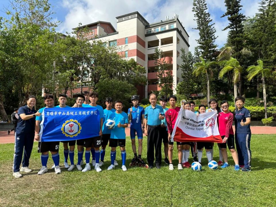 中山工商十五位學生入選夏季世界特殊奧運會中華台北特奧代表隊。（記者吳門鍵攝）