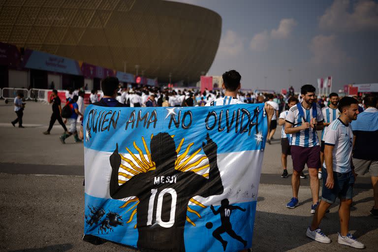 Llegada de los hinchas al estadio Lusail