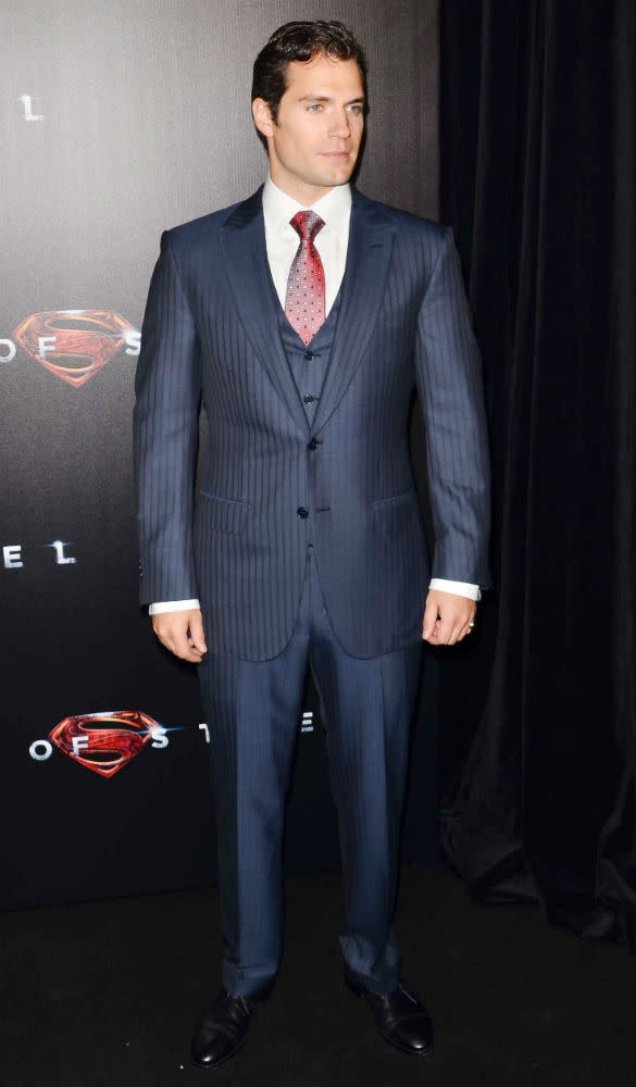 Superman Stud Henry Cavill Smoulders As Man Of Steel Hits Australia